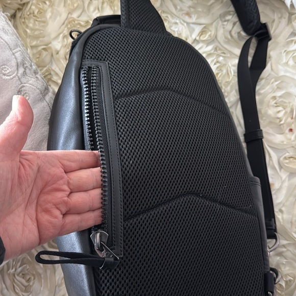 Authentic coach bag pack - Picture 15 of 17